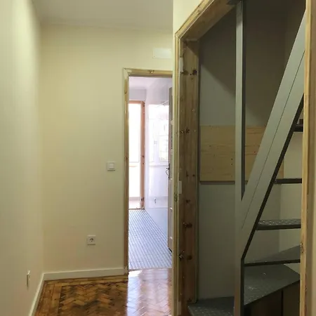 Campolide Nest * Лісабон